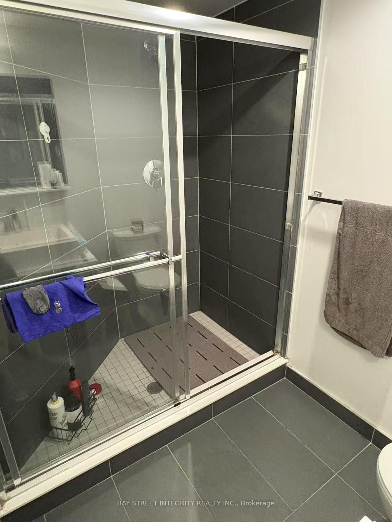 1080 Bay Street, Unit 3910 - Photo 16