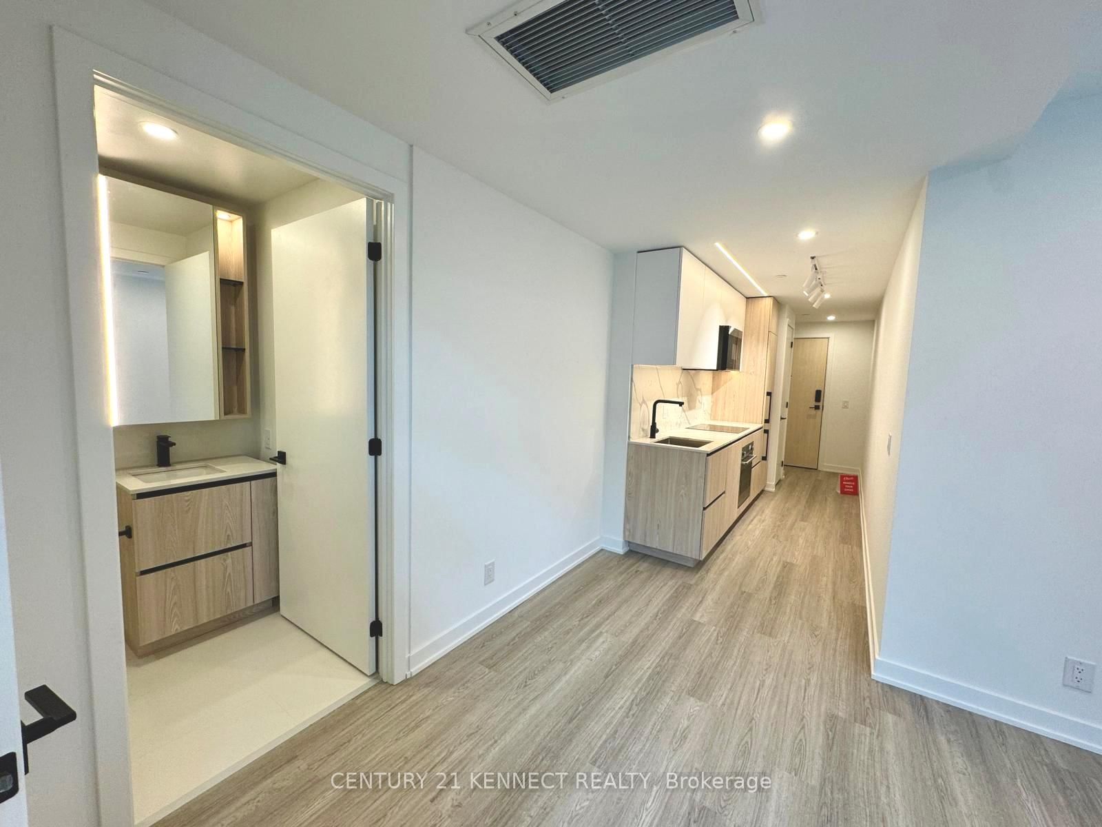 699 Sheppard Avenue E, Unit 715 - Photo 7
