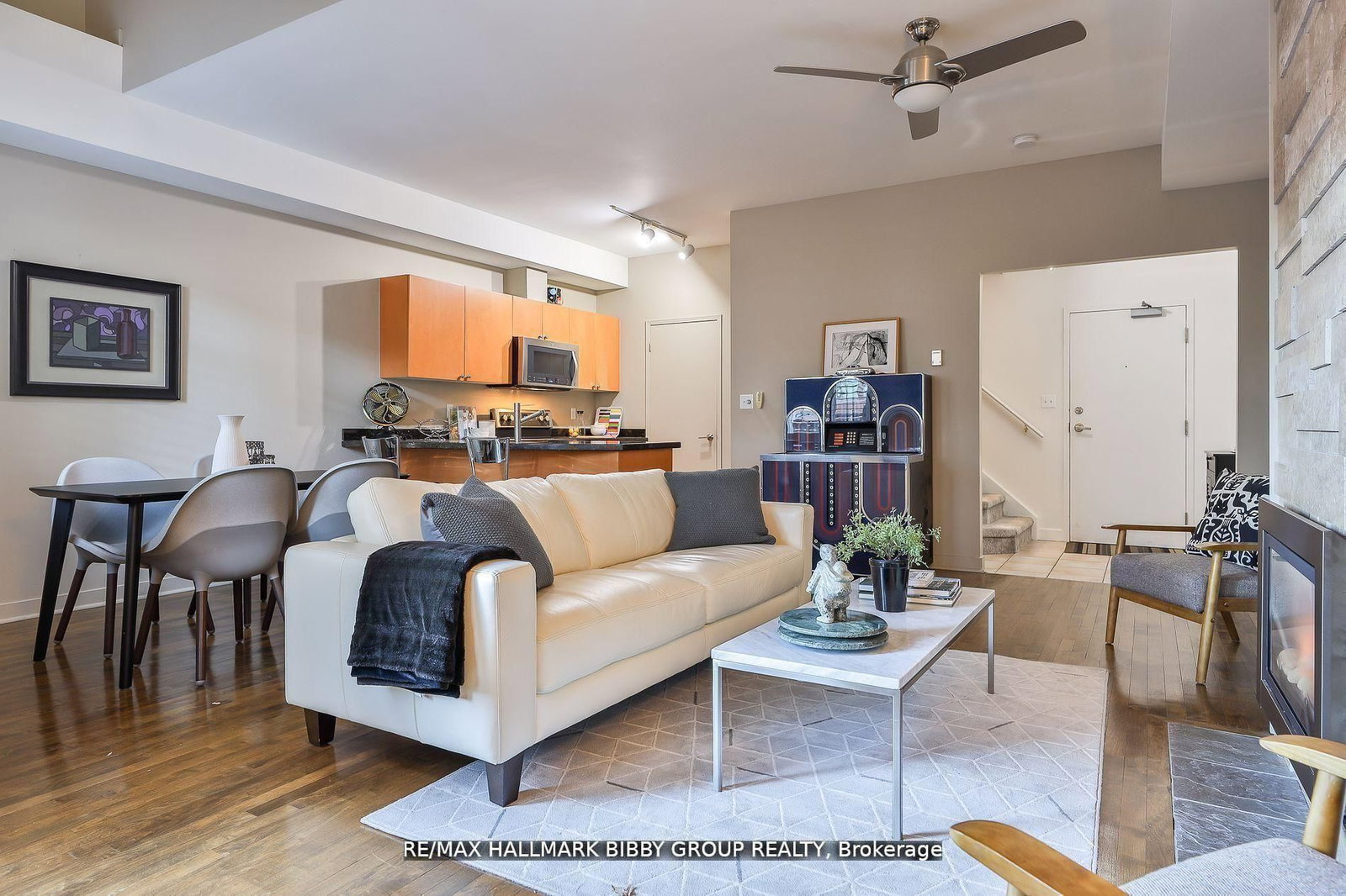 500 Richmond Street W, Unit 315 - Photo 3