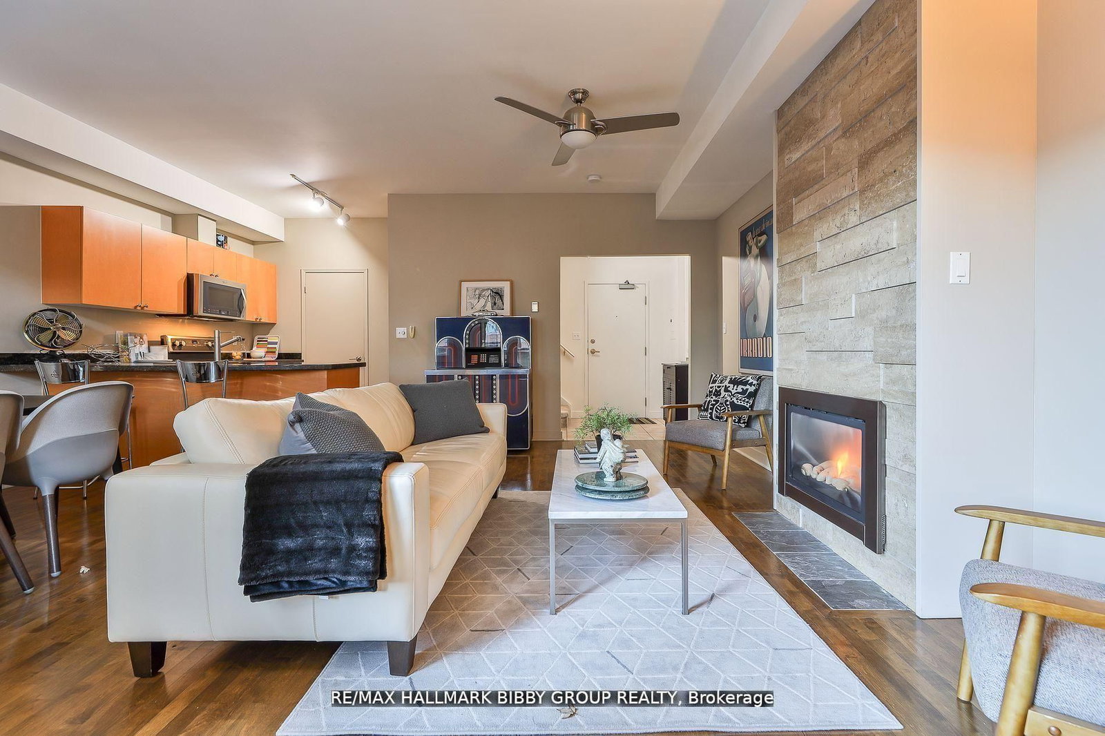 500 Richmond Street W, Unit 315 - Photo 4