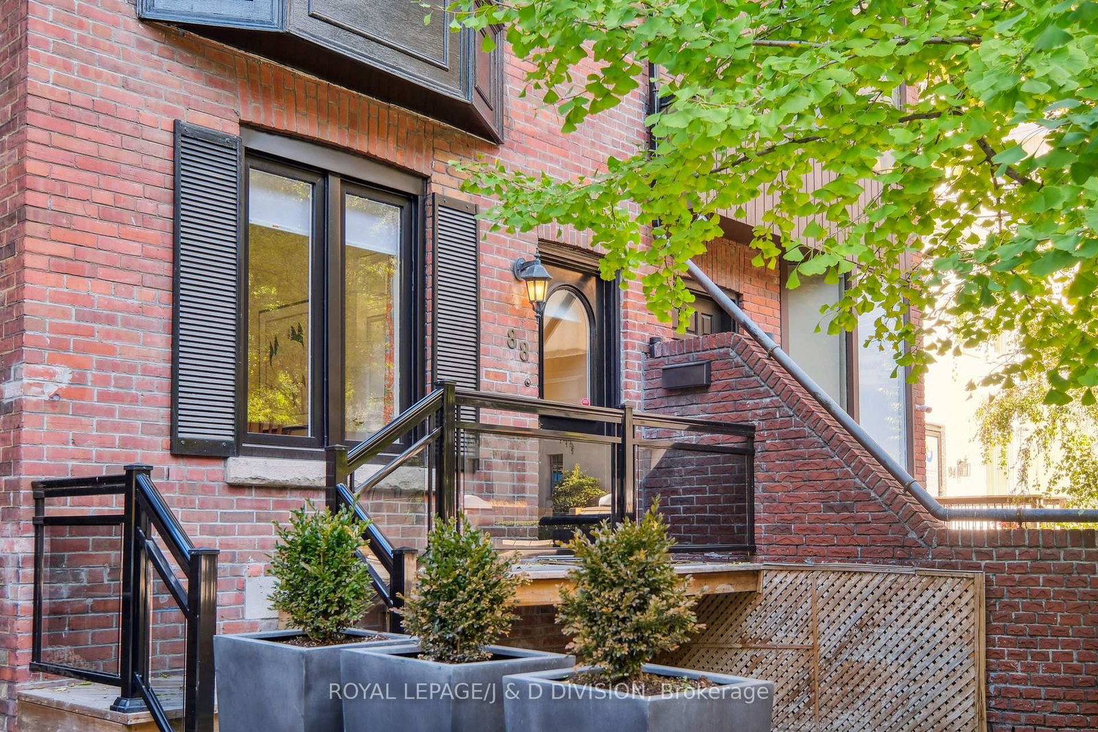 88 Asquith Avenue