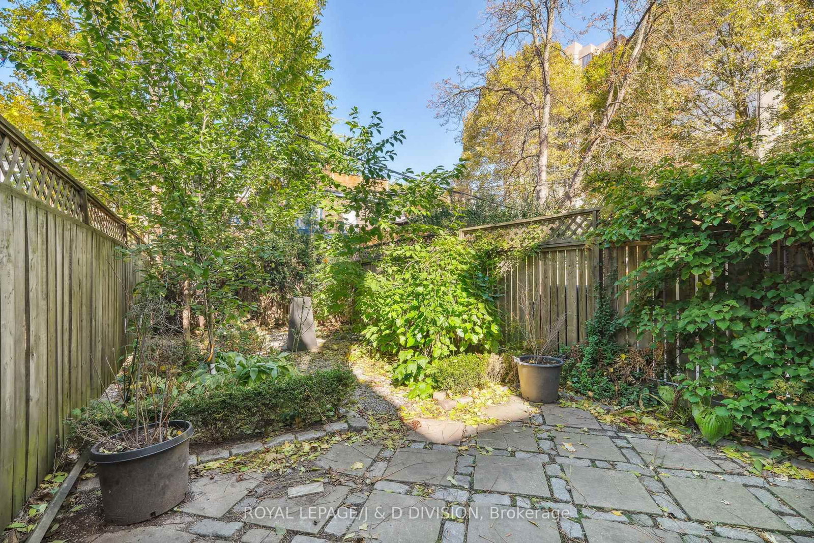 88 Asquith Avenue - Photo 36