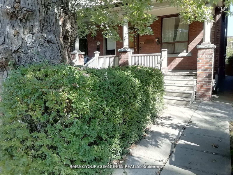 Bsmt - 761 Markham St, Toronto, M6G 2M4 | Image 2