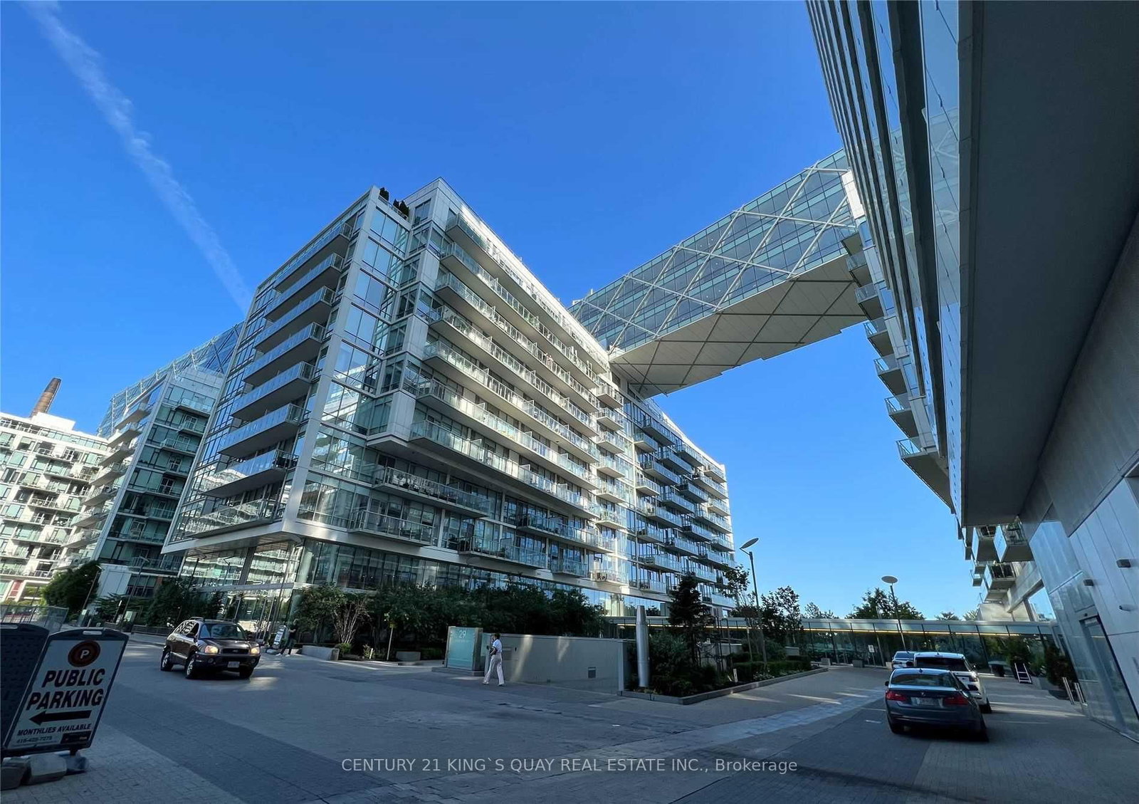 29 Queens Quay E, Unit 619