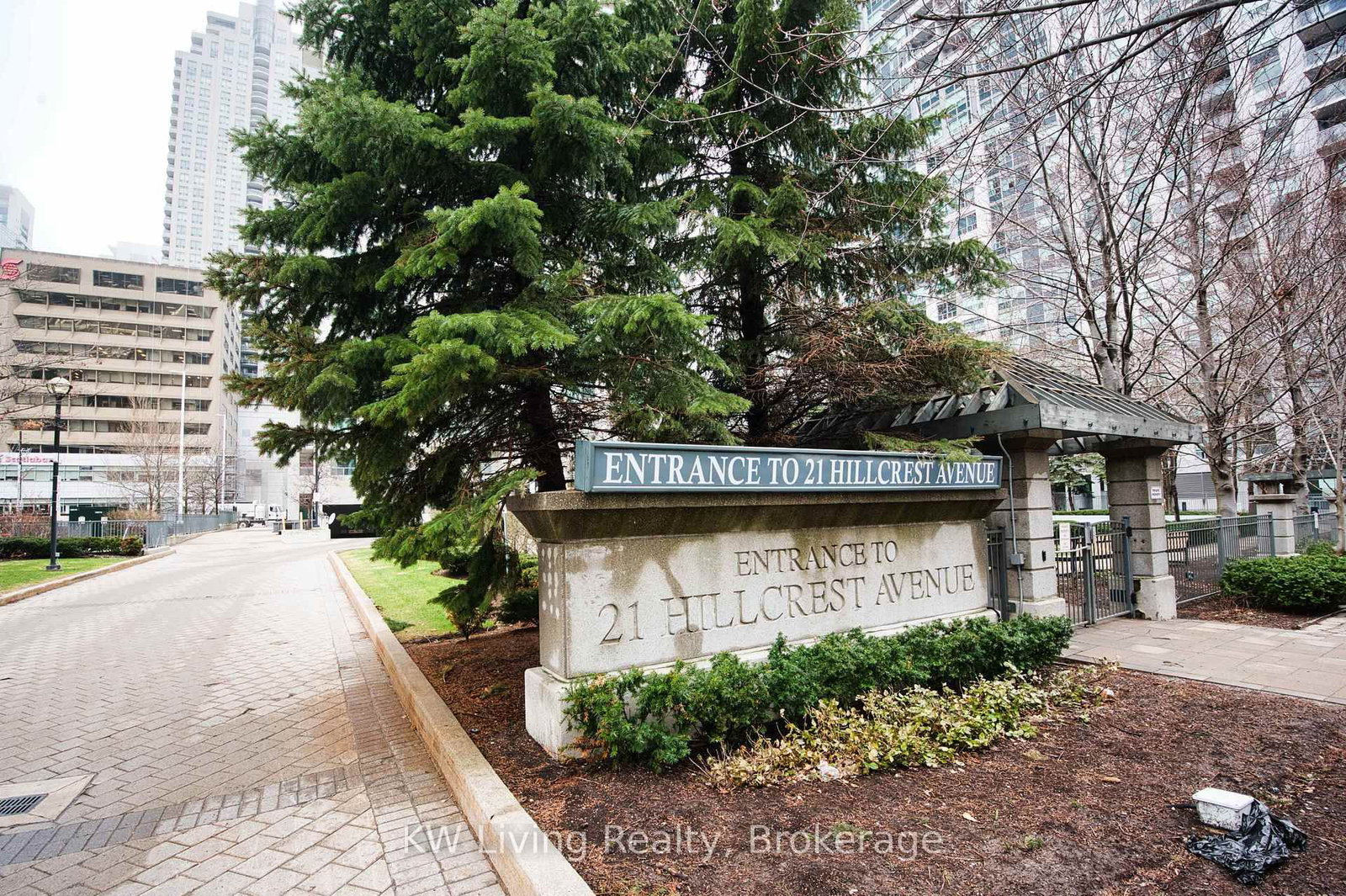 21 Hillcrest Avenue, Unit 2101 - Photo 2