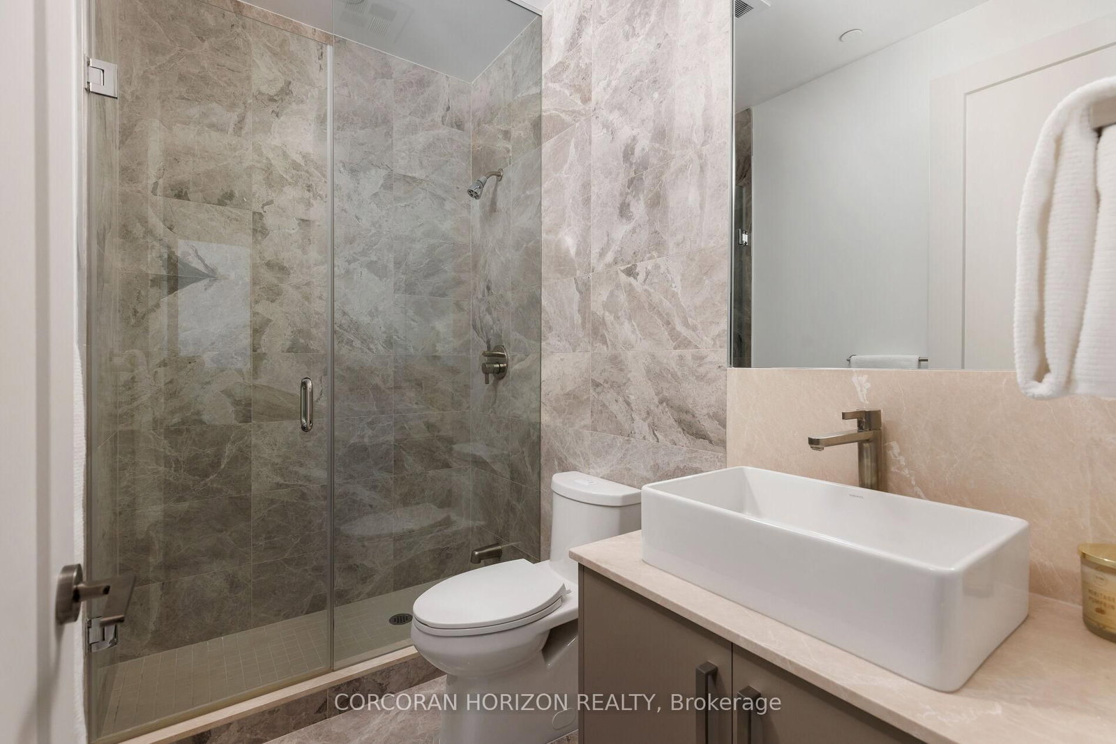 101 Erskine Avenue, Unit GPH6 - Photo 27