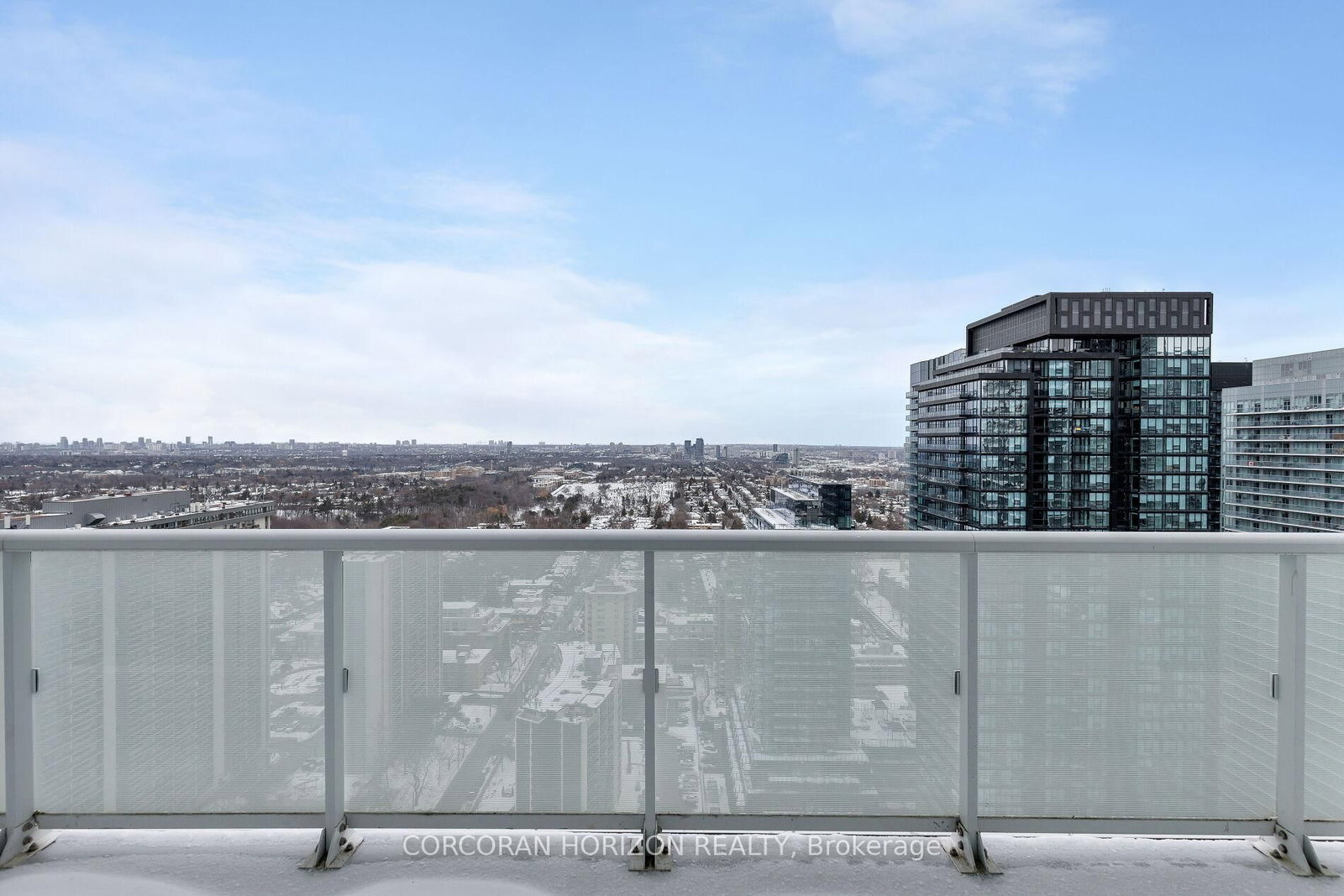 101 Erskine Avenue, Unit GPH6 - Photo 33