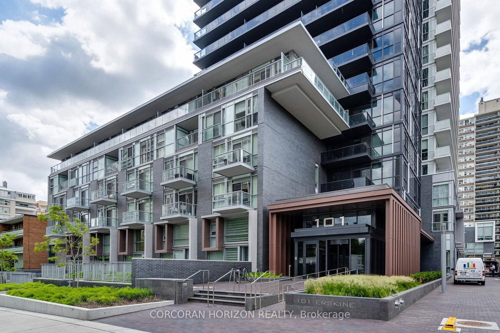 101 Erskine Avenue, Unit GPH6 - Photo 46