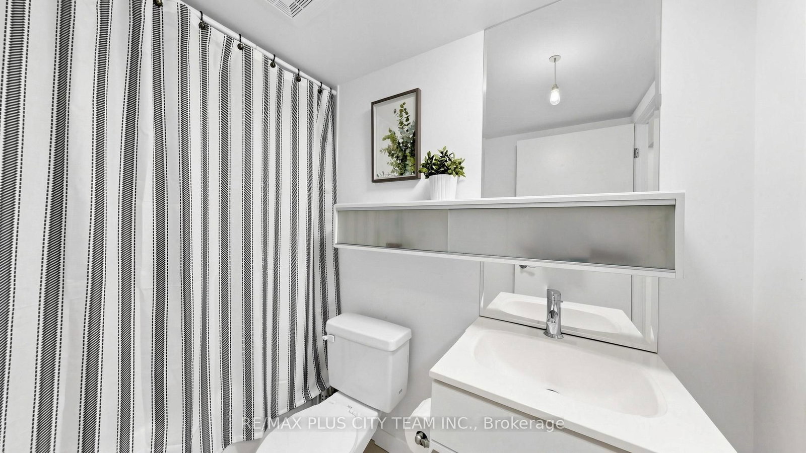 111 Elizabeth Street, Unit 308 - Photo 19