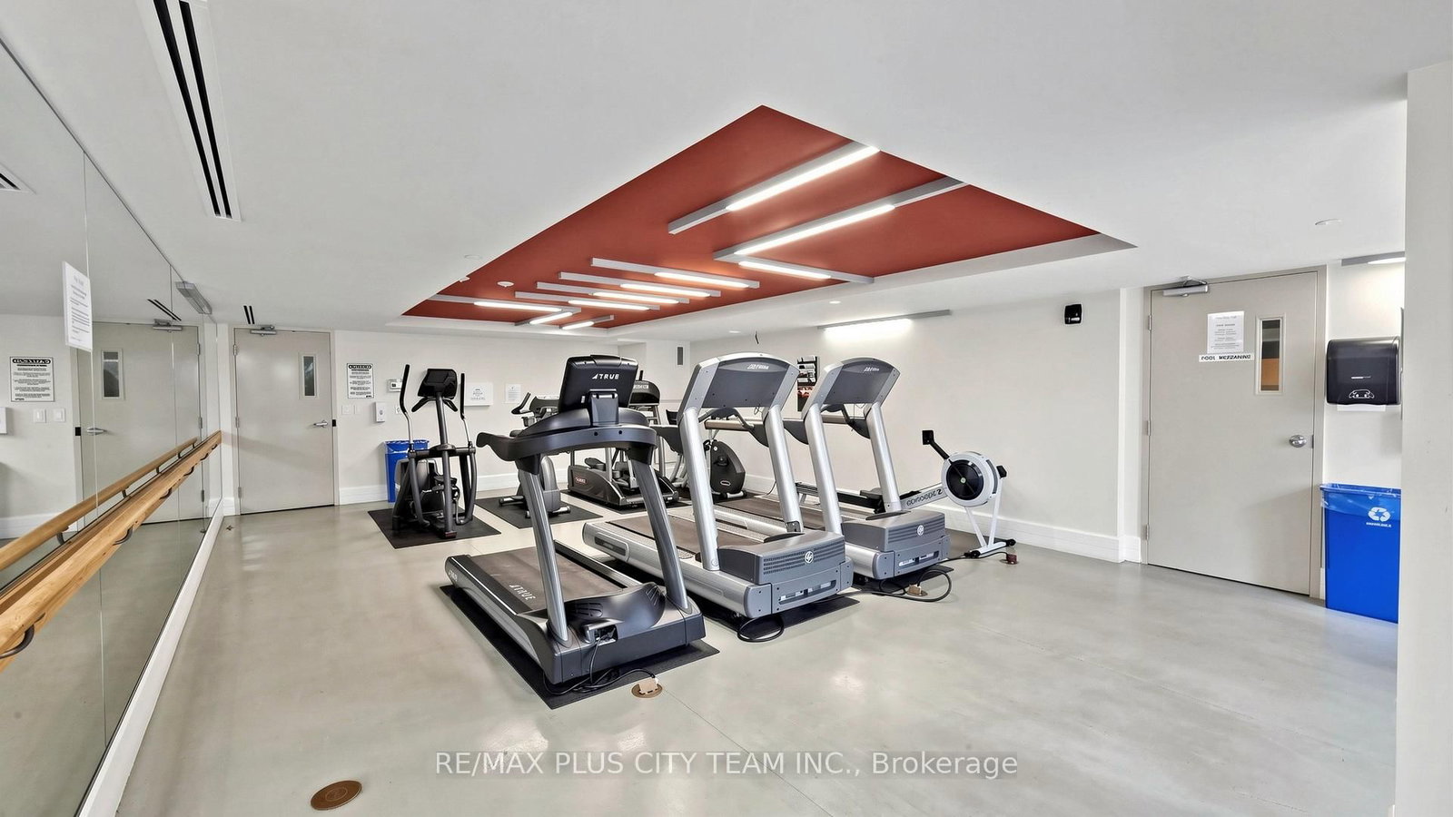 111 Elizabeth Street, Unit 308 - Photo 29