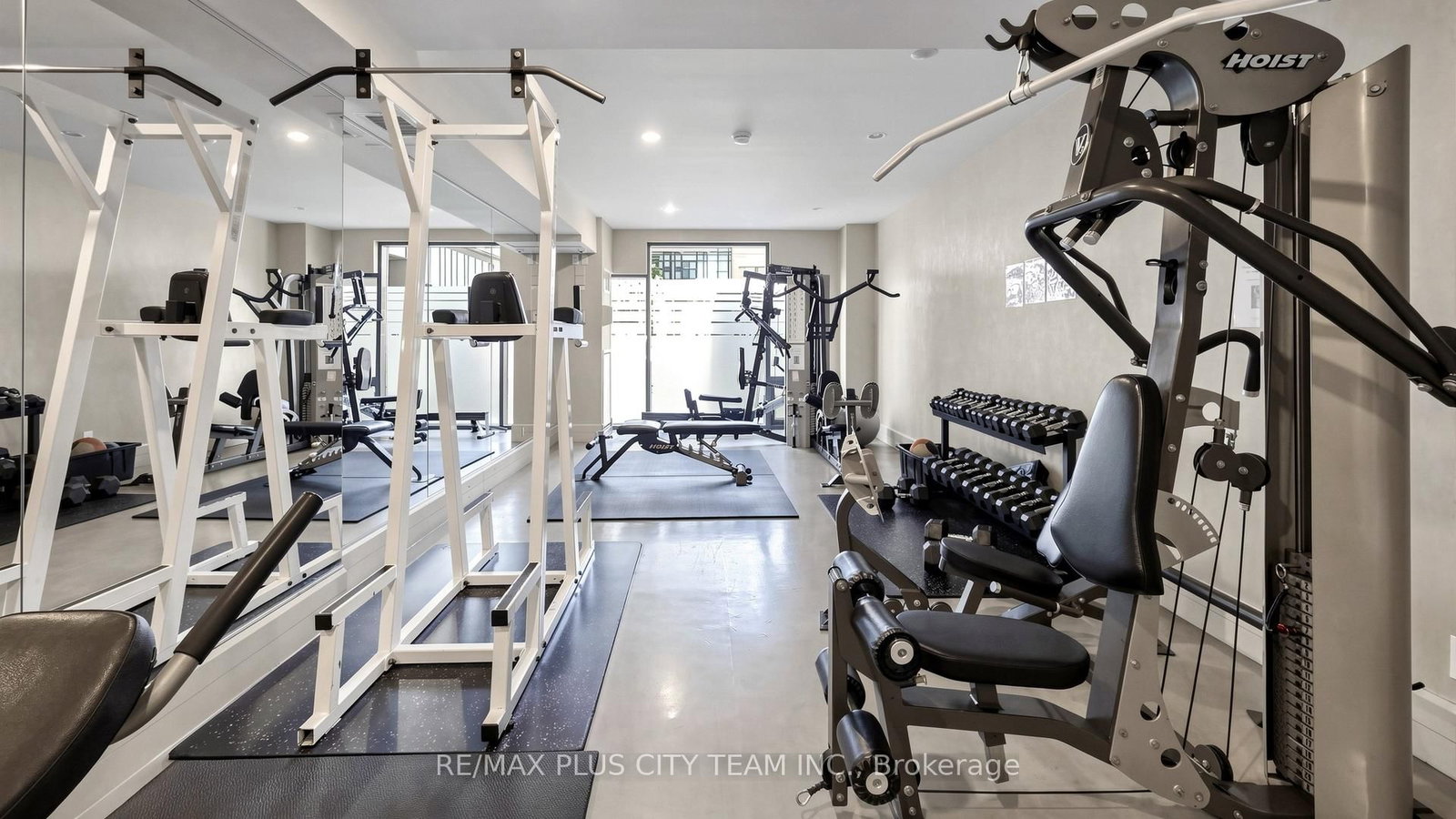 111 Elizabeth Street, Unit 308 - Photo 32