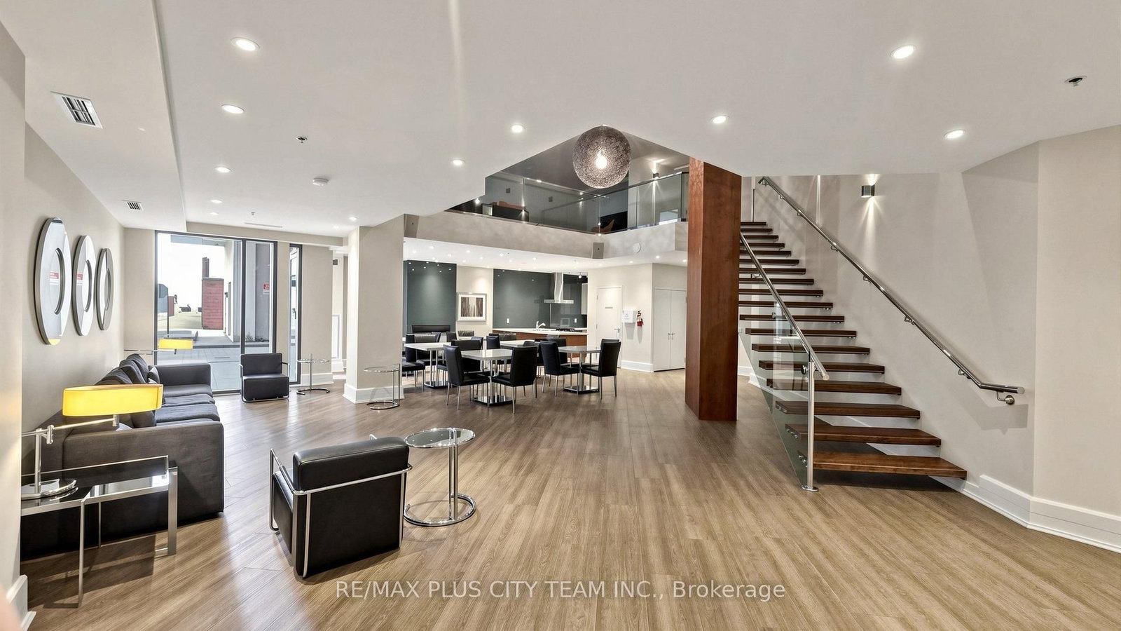 111 Elizabeth Street, Unit 308 - Photo 34