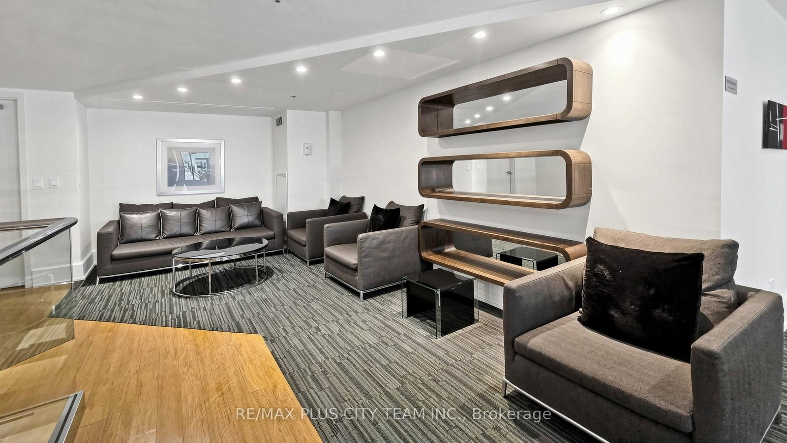 111 Elizabeth Street, Unit 308 - Photo 37