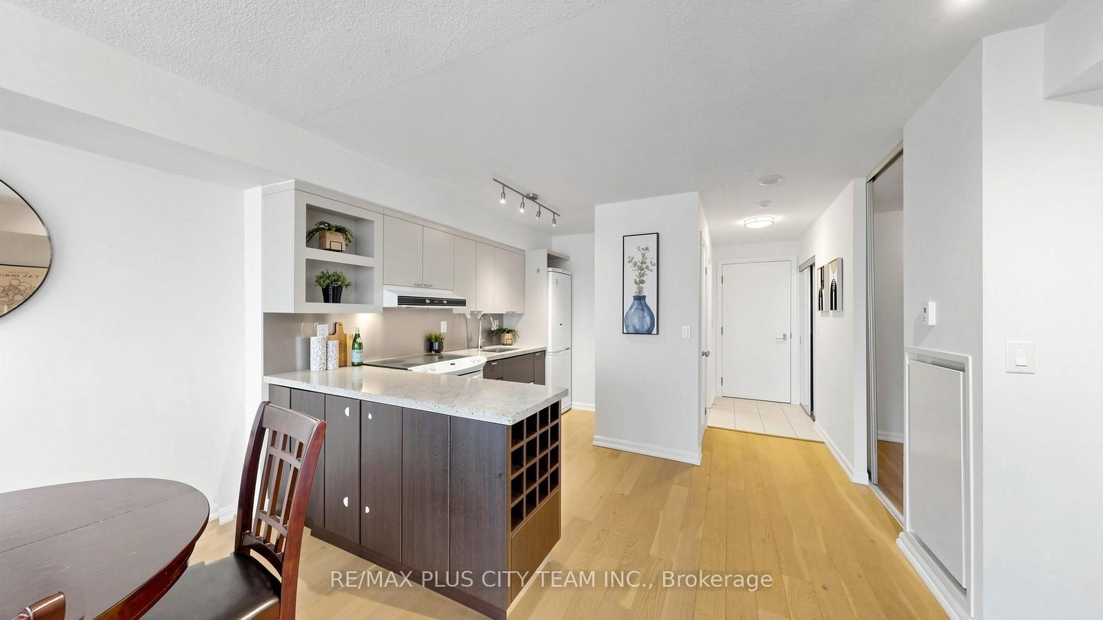 111 Elizabeth Street, Unit 308 - Photo 5