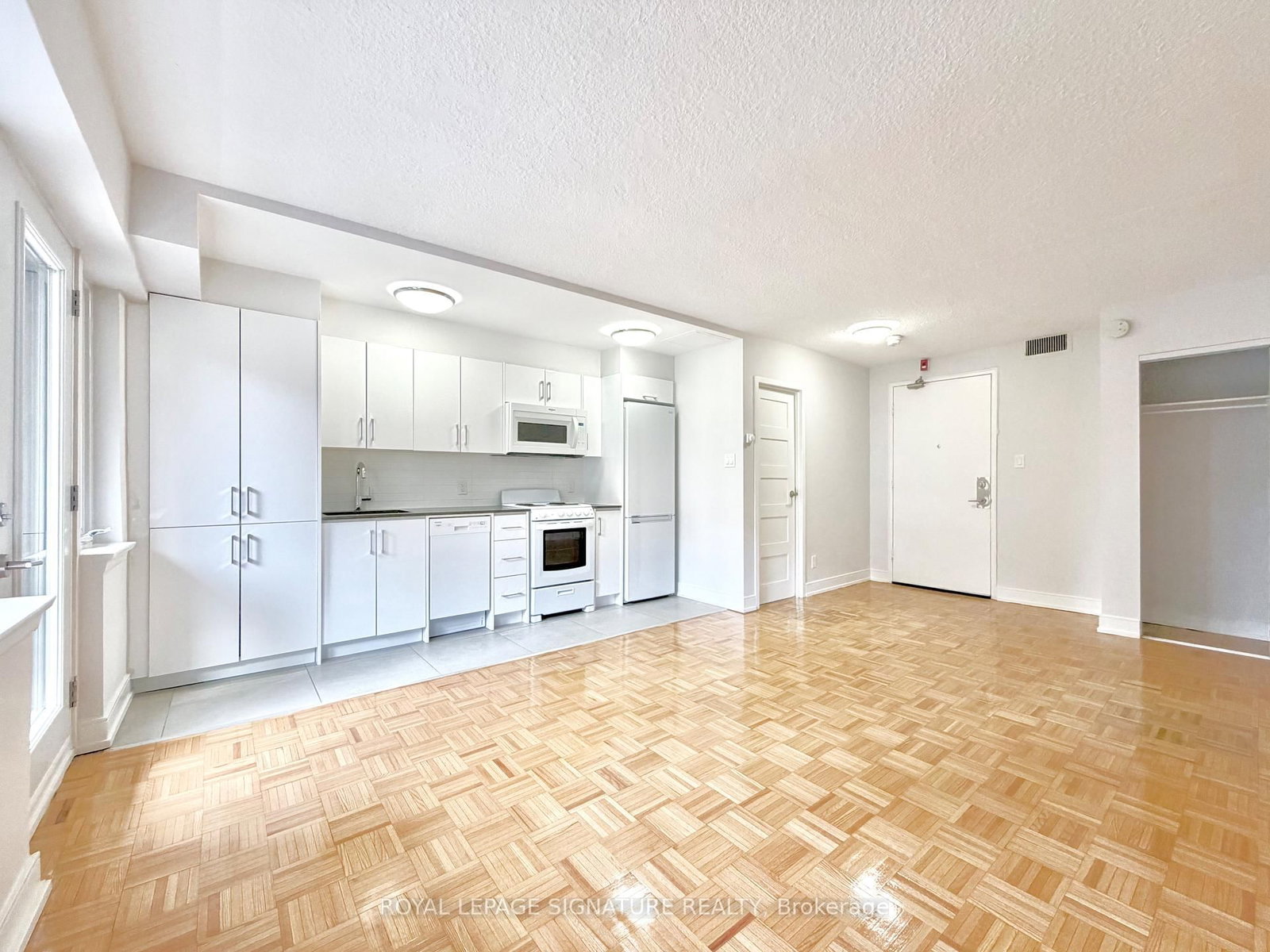 95 Lawton Boulevard, Unit 203 - Photo 8