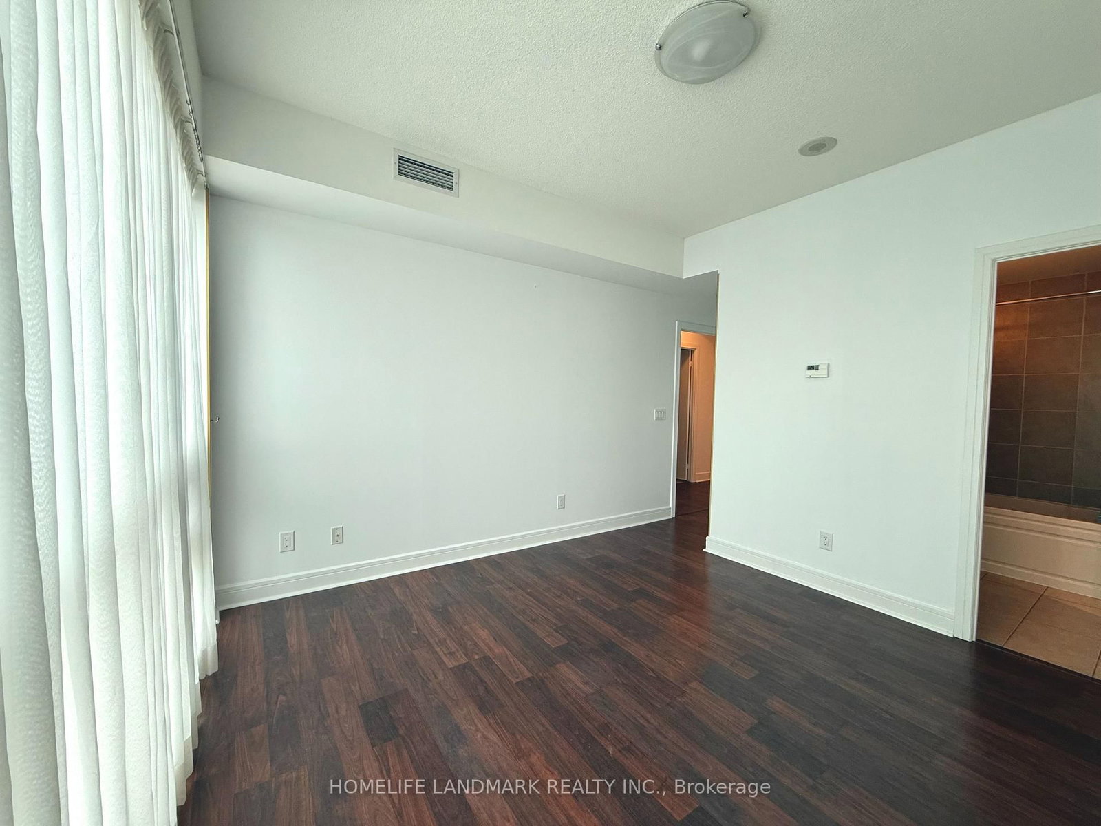 35 Brian Peck Crescent, Unit 901 - Photo 7