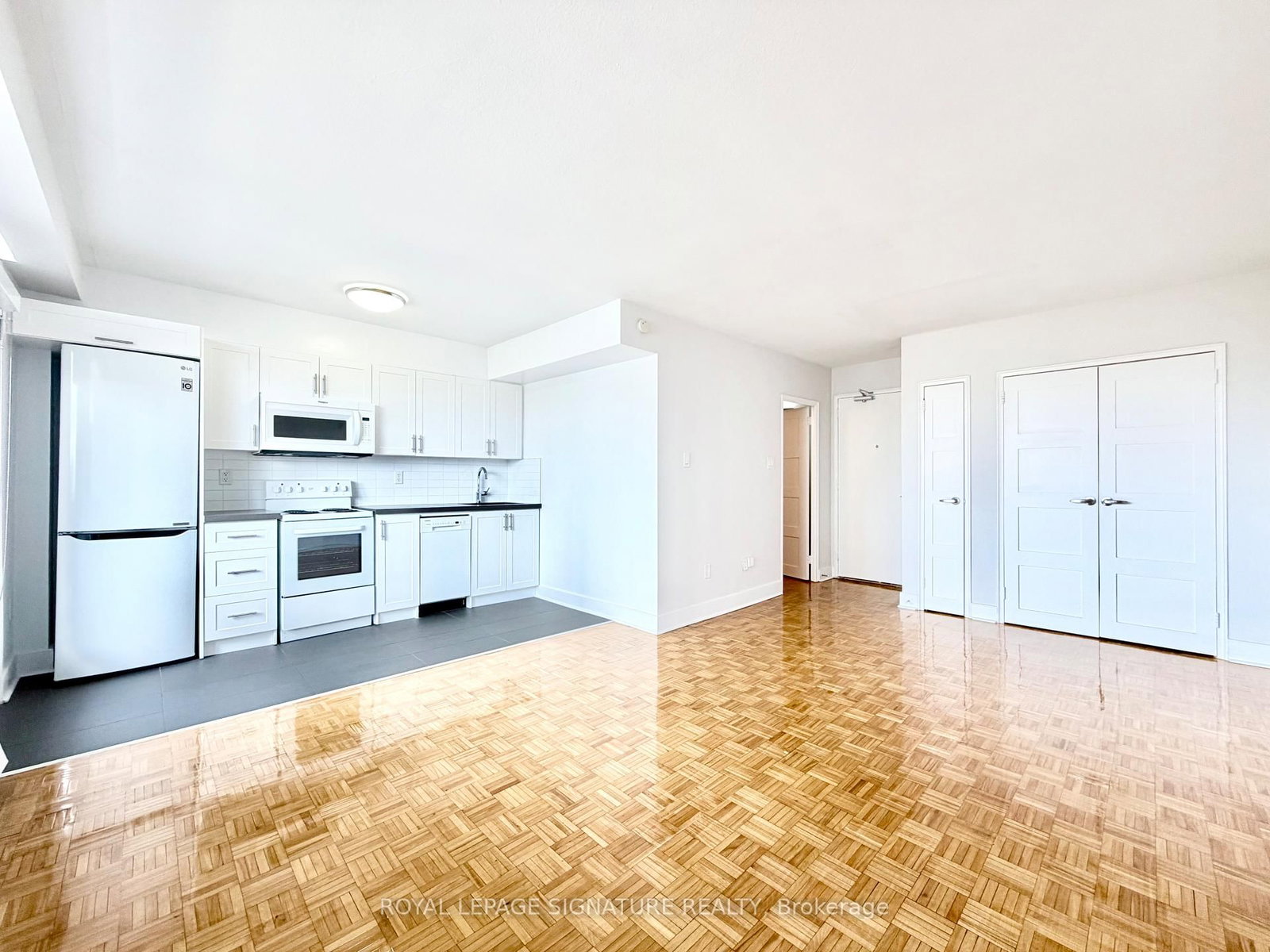 276 St George Street, Unit 908