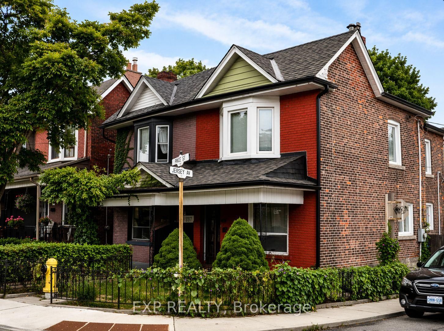 Semi-Detached House for lease at Bsmt-33 Page Street, Toronto, Ontario, M6G 1J3 - Palmerston-Little Italy - MLS: C13069350