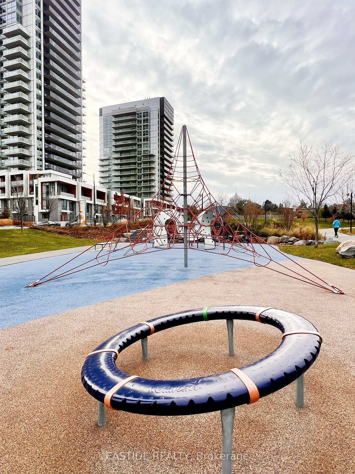 115 McMahon Drive, Unit 3507 - Photo 16