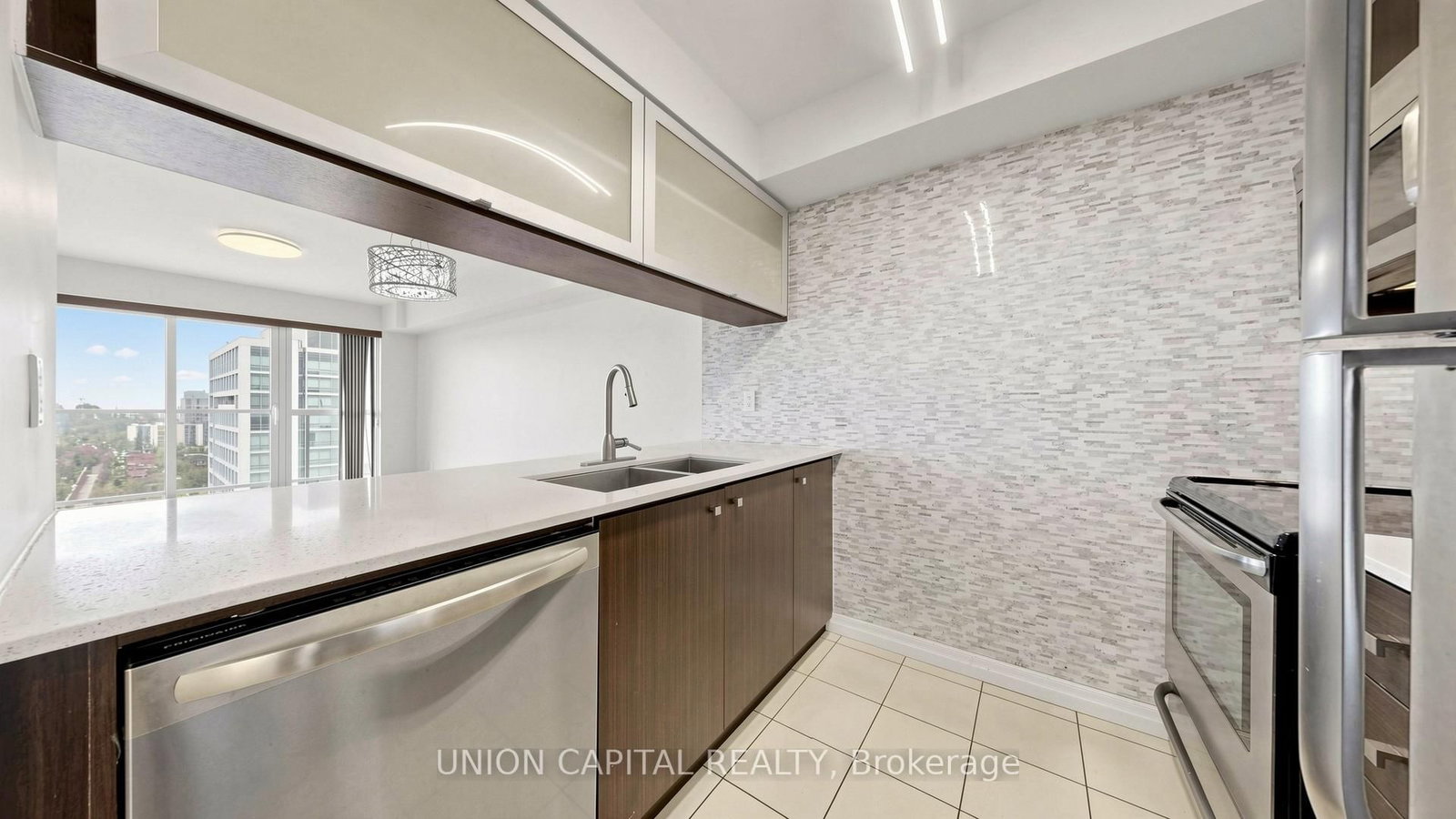 275 Yorkland Road, Unit 2505 - Photo 8