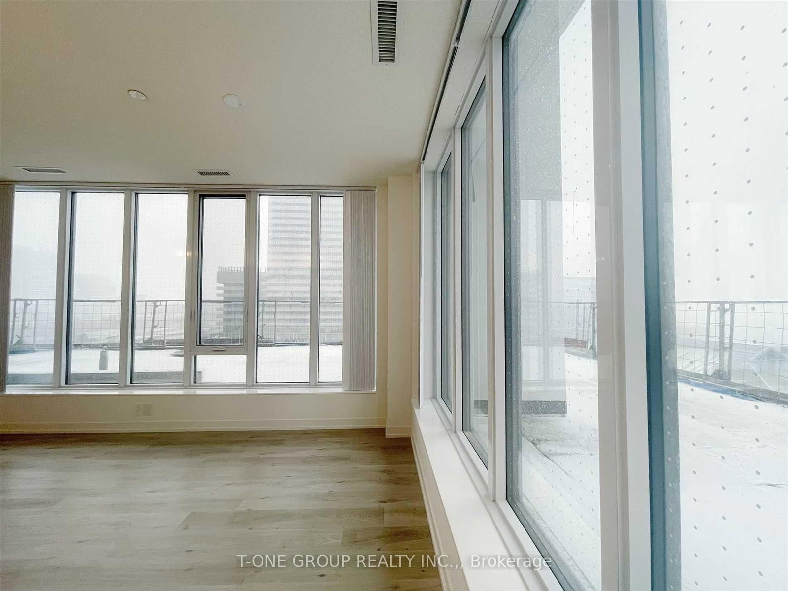 138 Downes Street, Unit 1006 - Photo 5