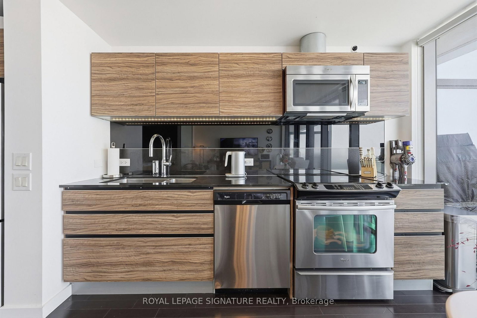 390 Cherry Street, Unit 2805 - Photo 10