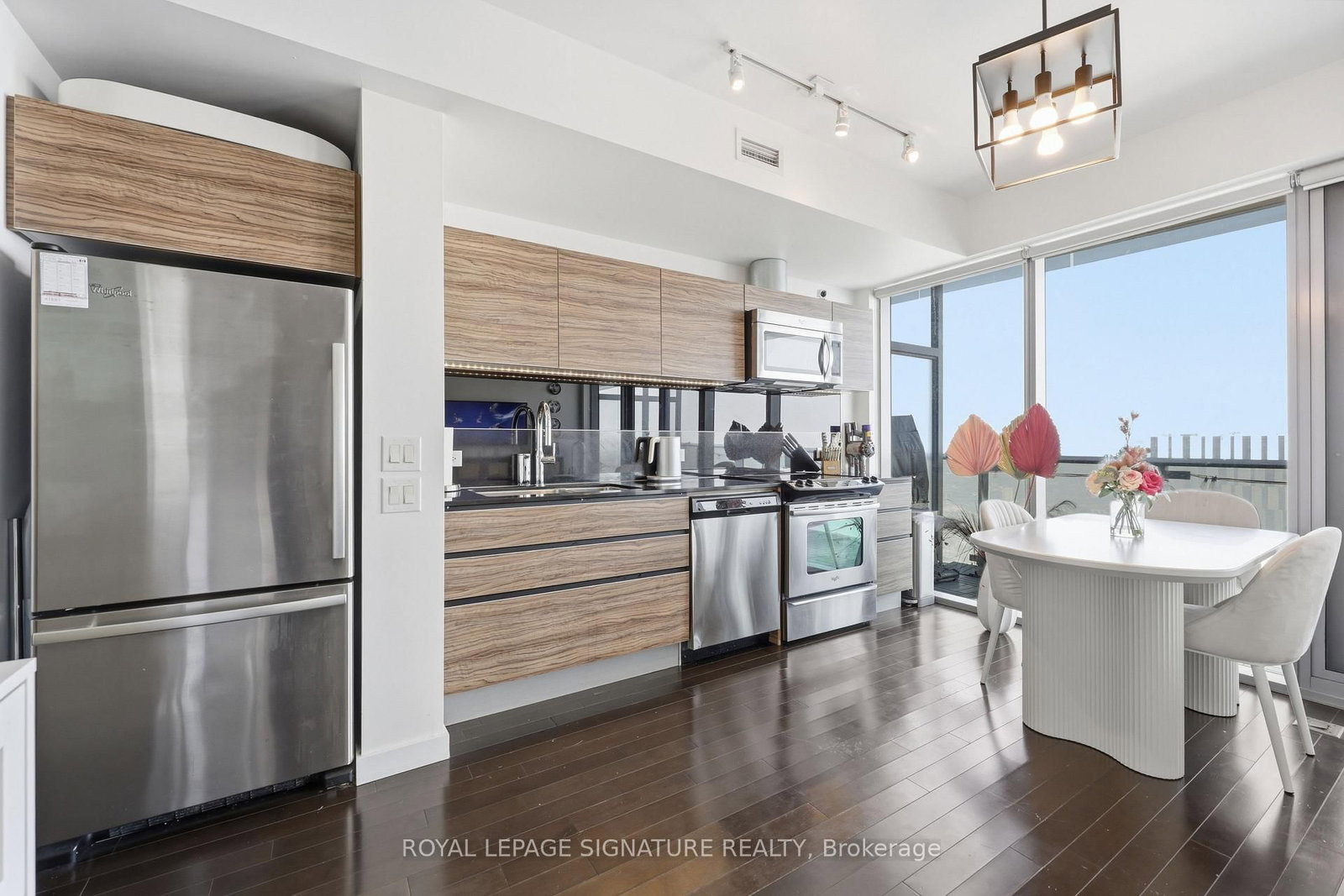 390 Cherry Street, Unit 2805 - Photo 8