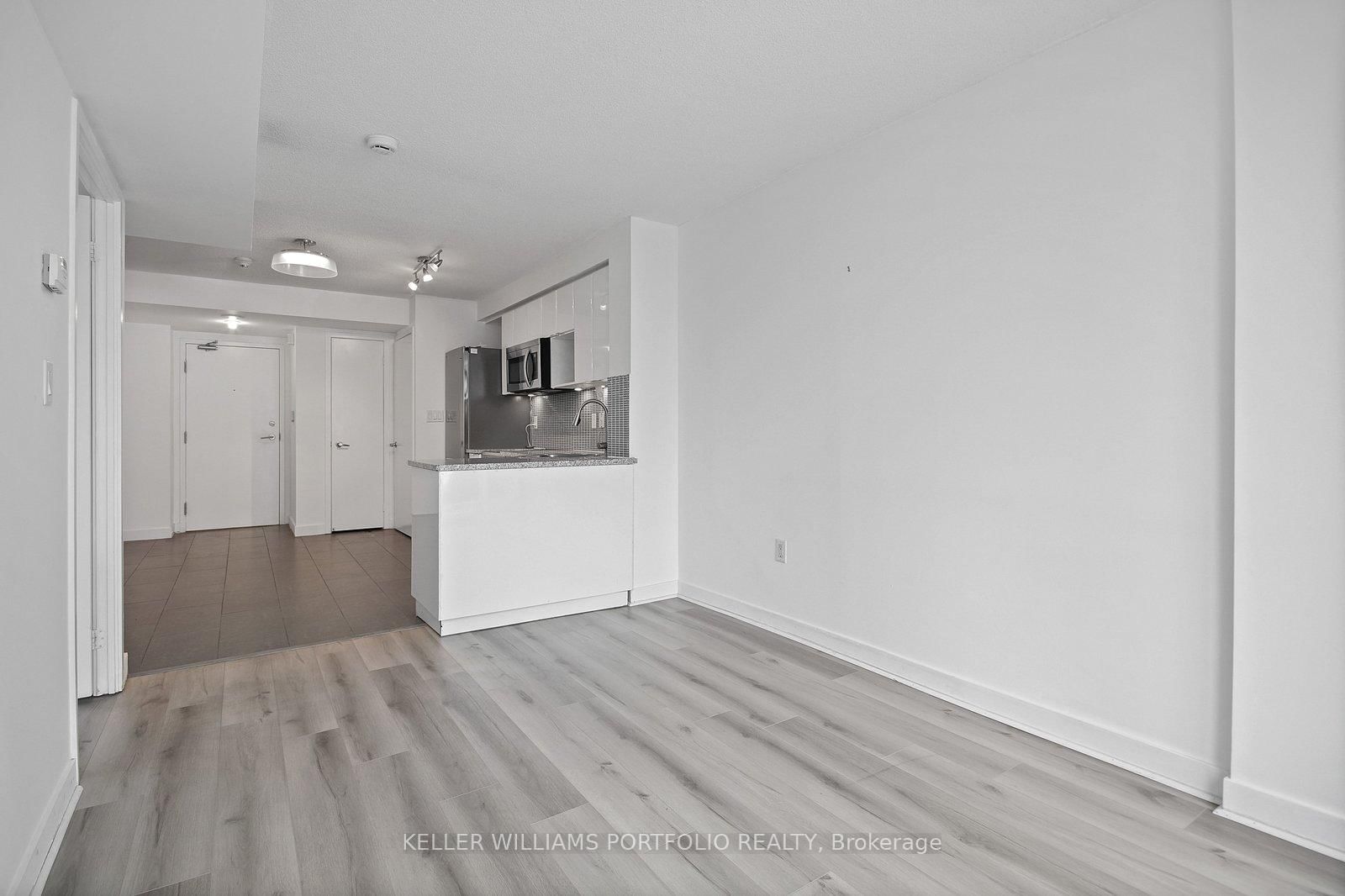 15 Fort York Boulevard, Unit 3907 - Photo 12