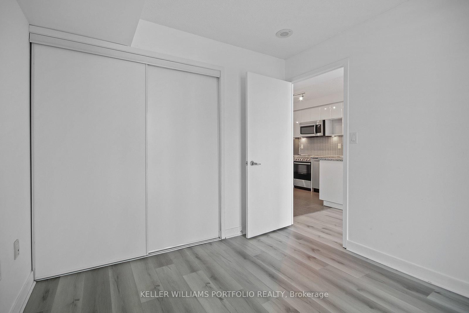 15 Fort York Boulevard, Unit 3907 - Photo 19