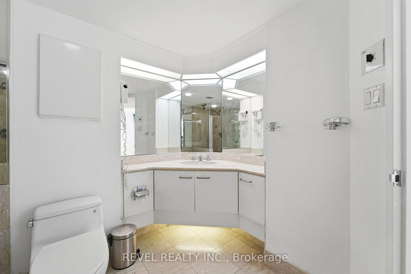 38 Elm Street, Unit 915 - Photo 17