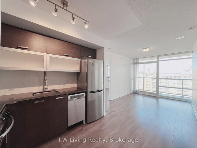 1032 - 68 Abell Street
