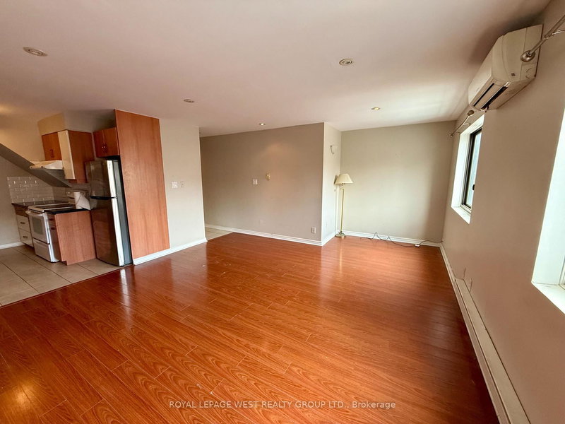 B - 129 JEFFERSON Ave, Toronto, M6K 3E4 | Image 3