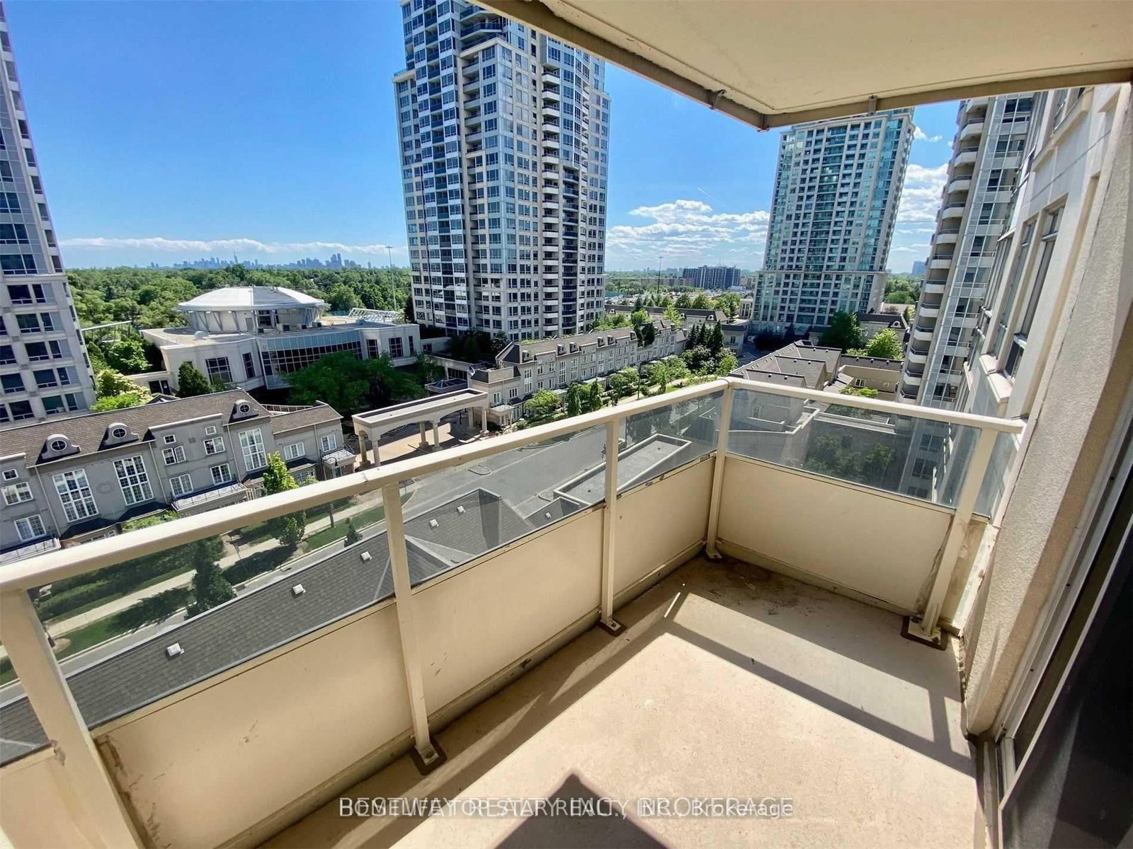 8 S Rean Drive S, Unit 911 - Photo 10