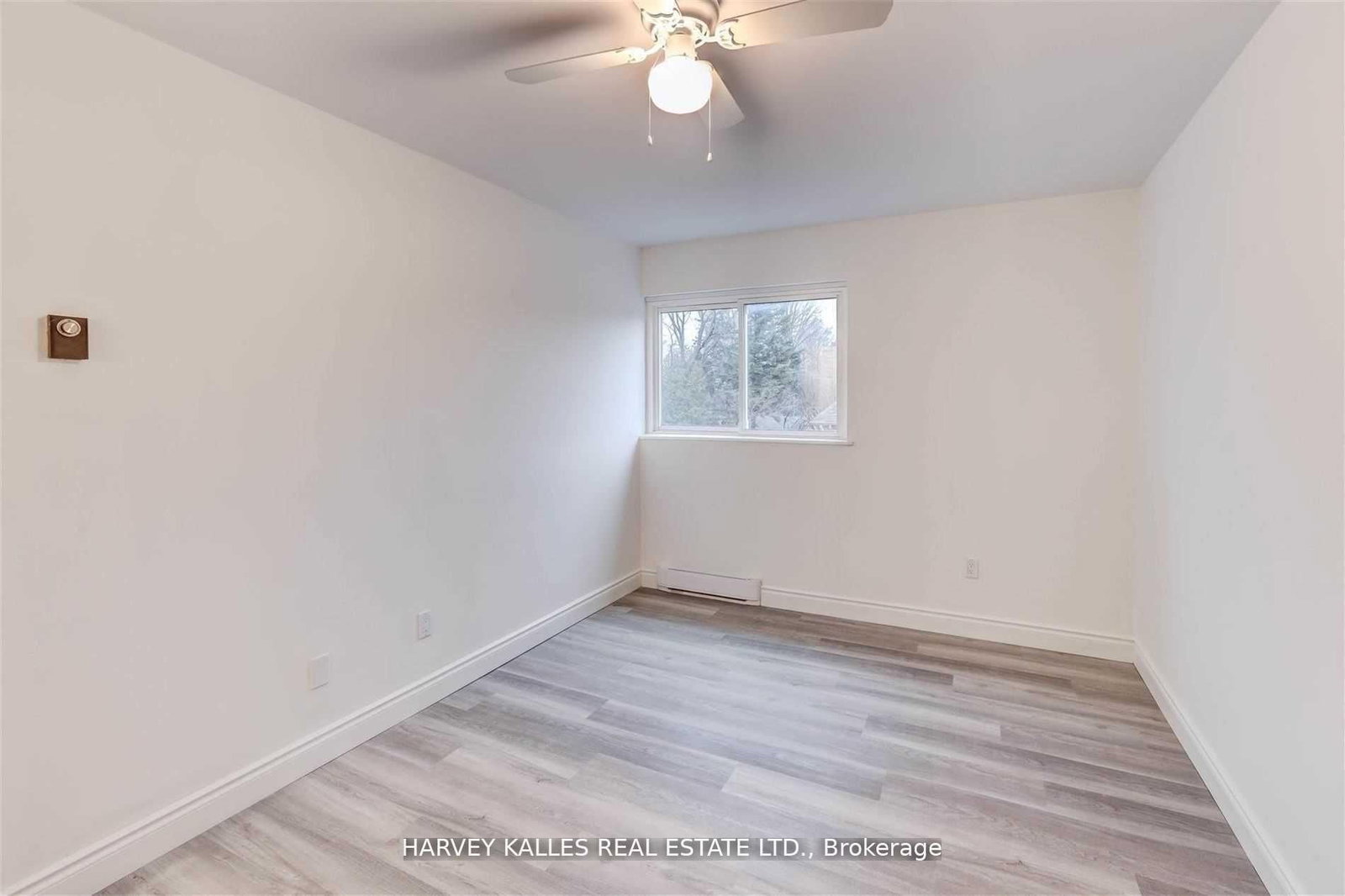 901 Millwood Road, Unit B - Photo 11