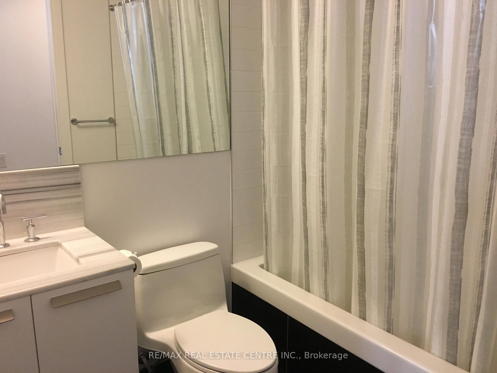 42 Charles Street E, Unit 3405 - Photo 10