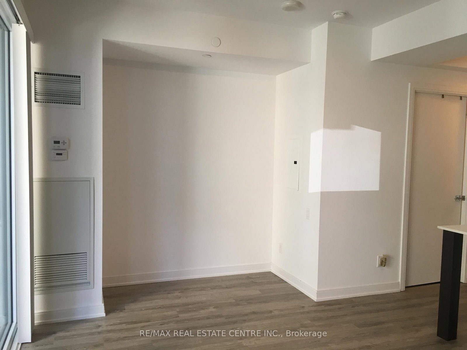 42 Charles Street E, Unit 3405 - Photo 9