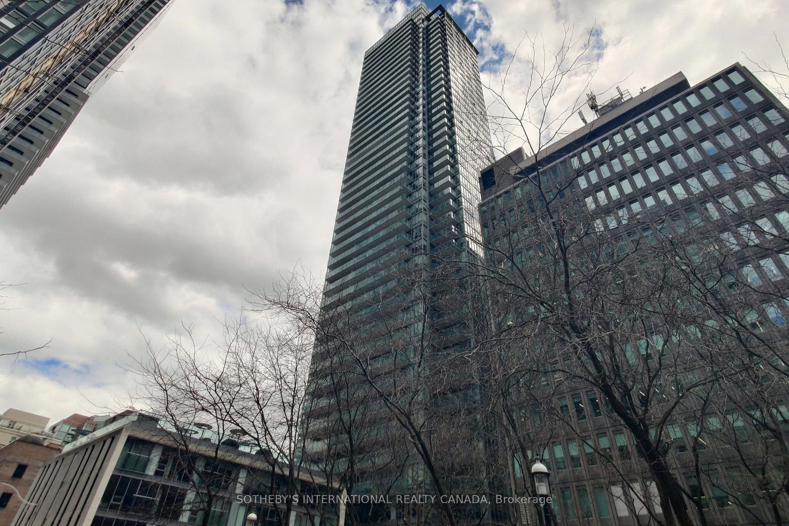 33 Lombard Street, Unit 4204 - Photo 42