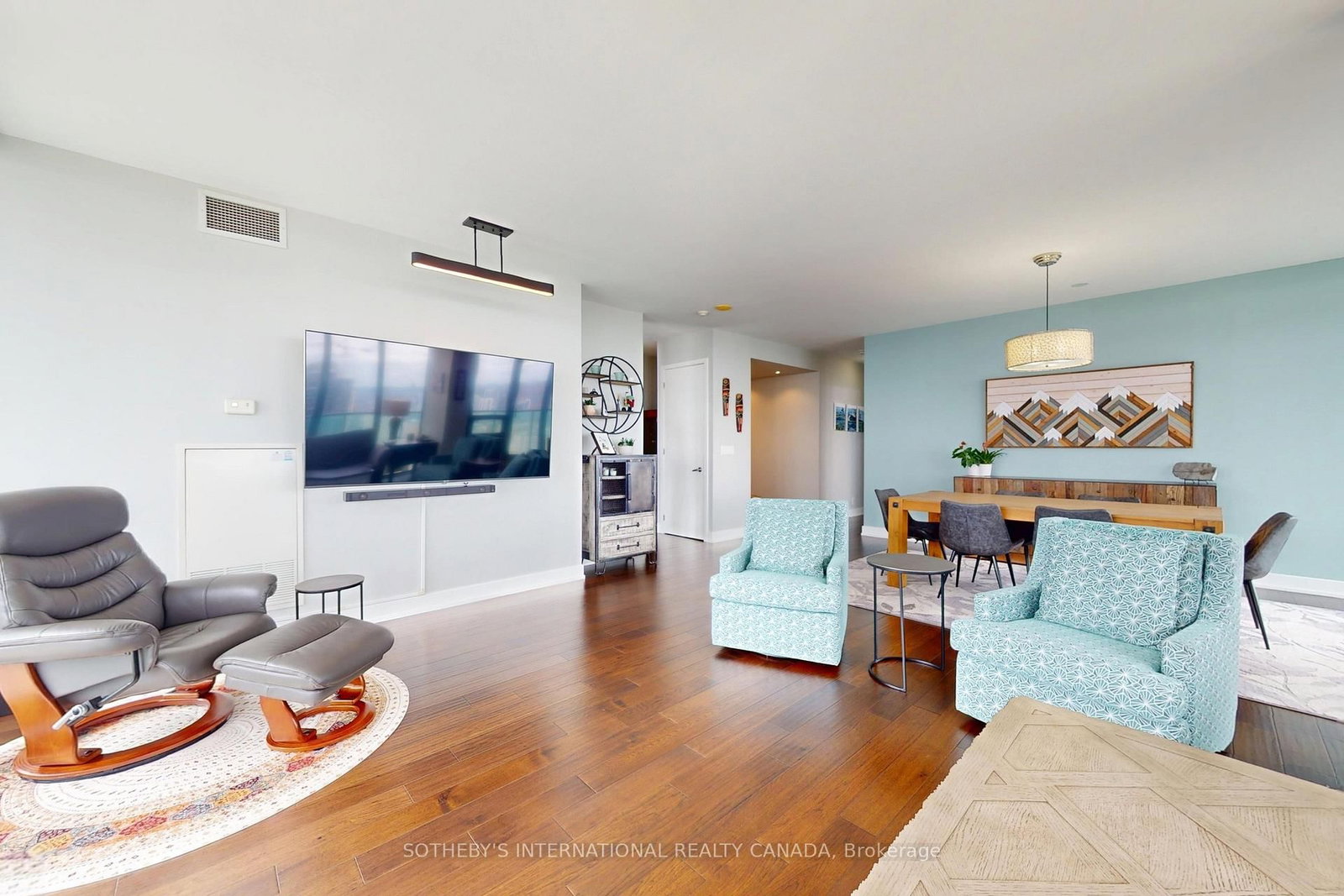 33 Lombard Street, Unit 4204 - Photo 7