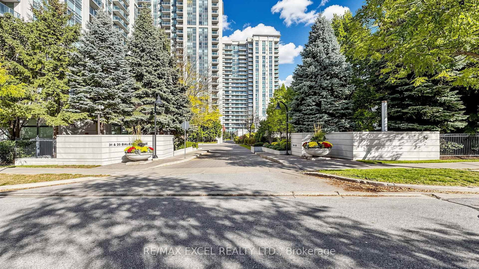 35 Bales Avenue, Unit 916