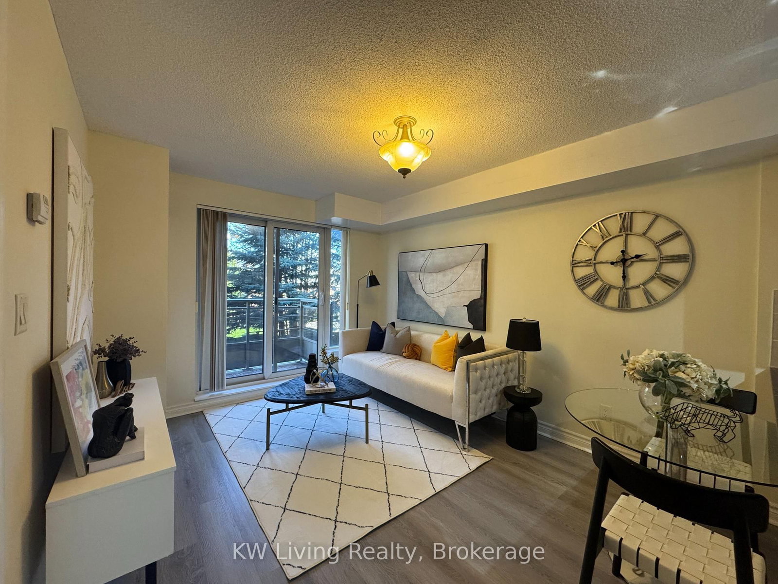 19 Barberry Place, Unit 204 - Photo 4