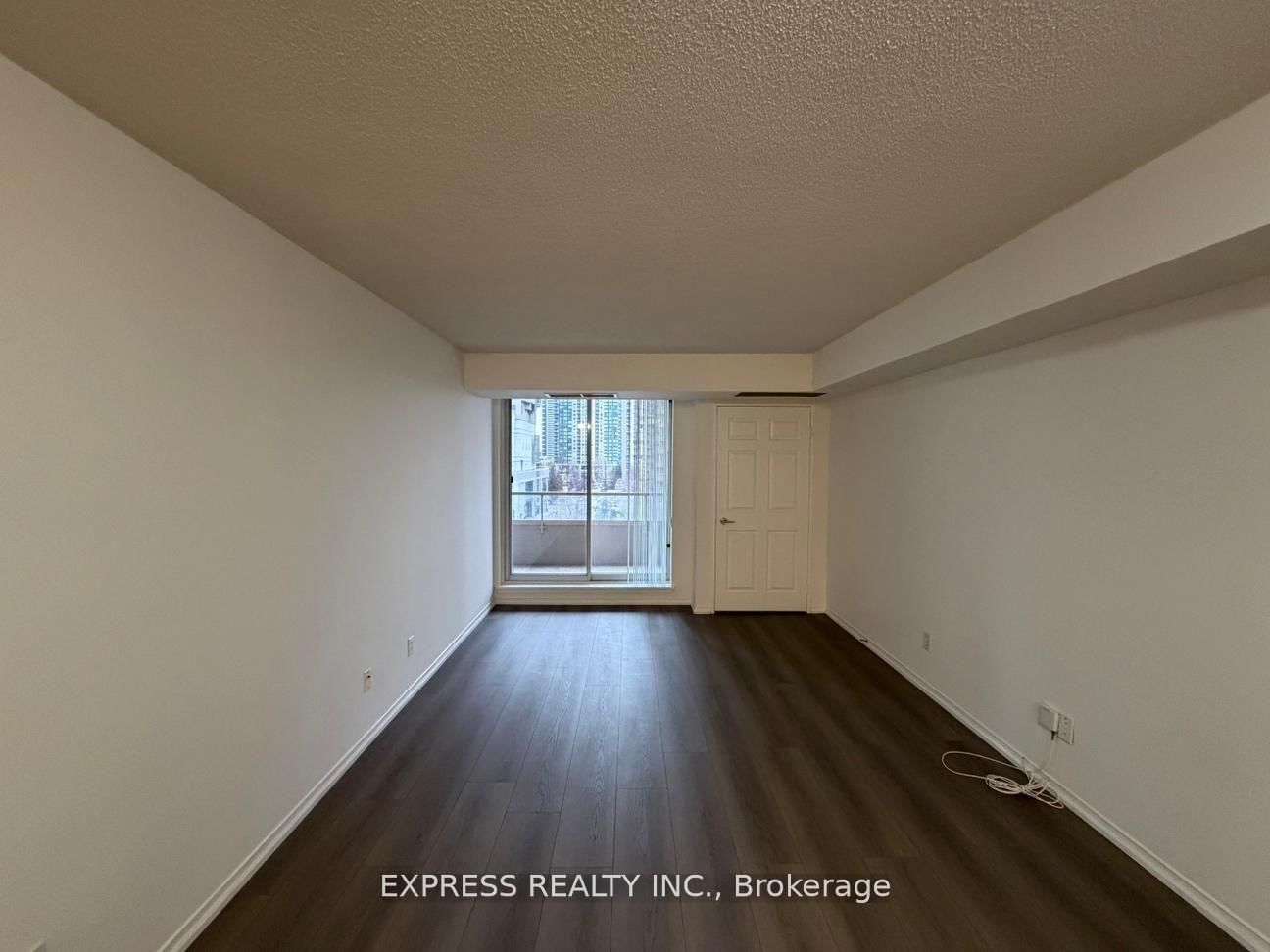 18 Hillcrest Avenue, Unit 601 - Photo 5