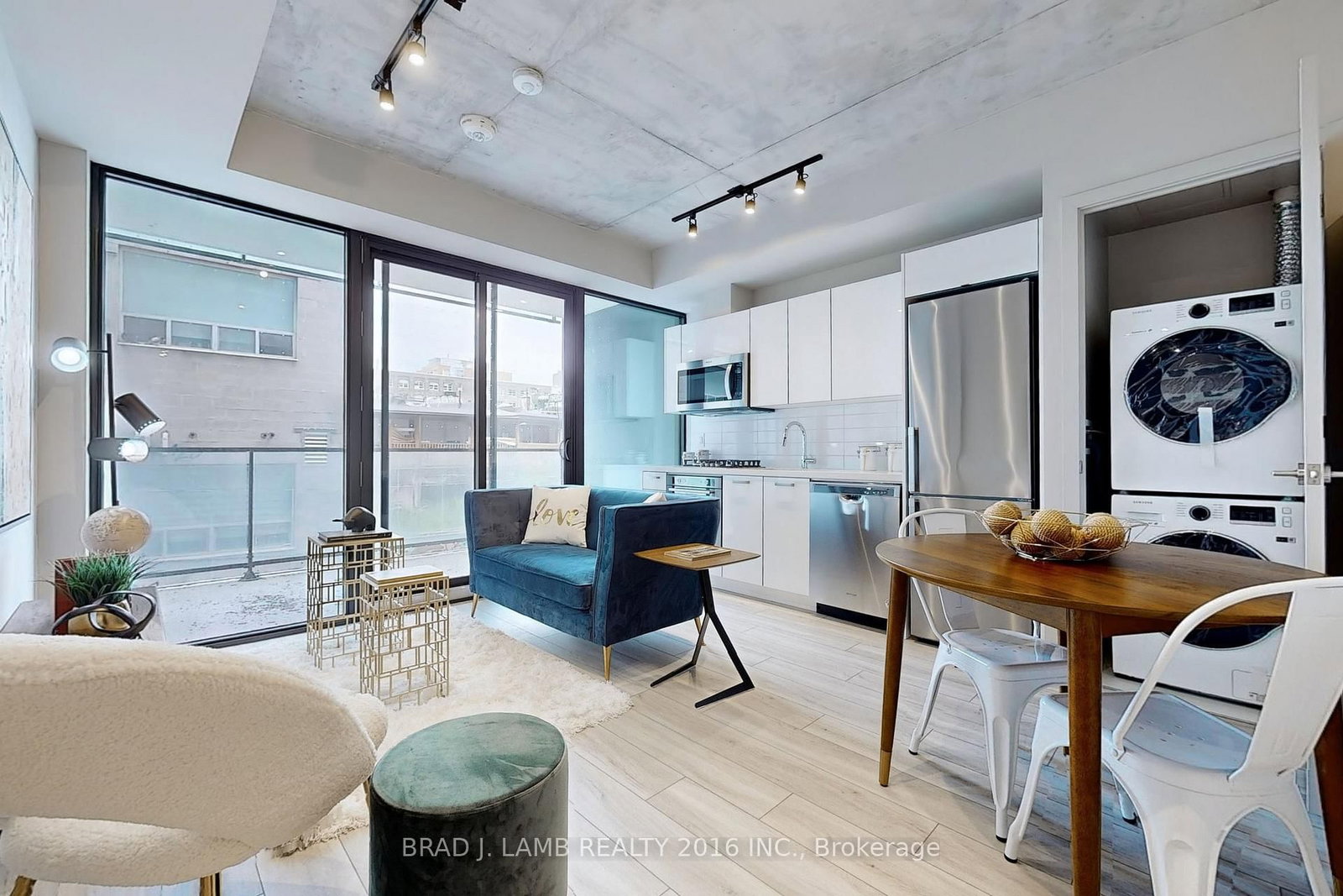 458 Richmond Street W, Unit 202 - Photo 2