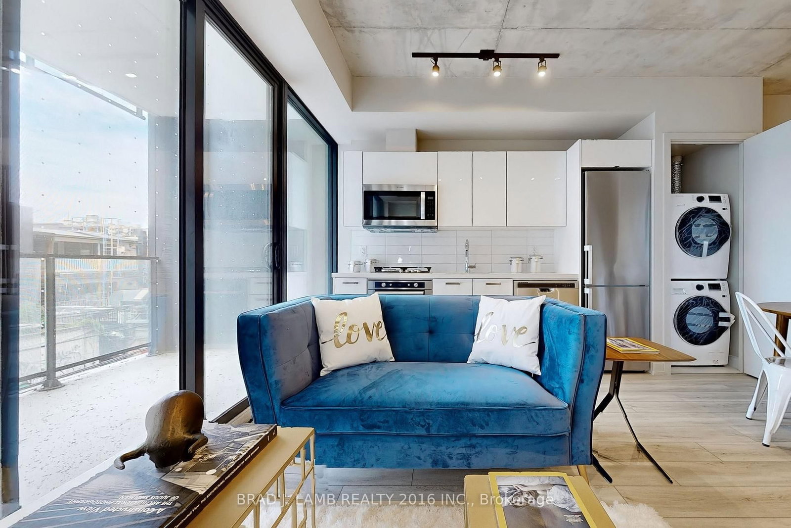 458 Richmond Street W, Unit 202 - Photo 5