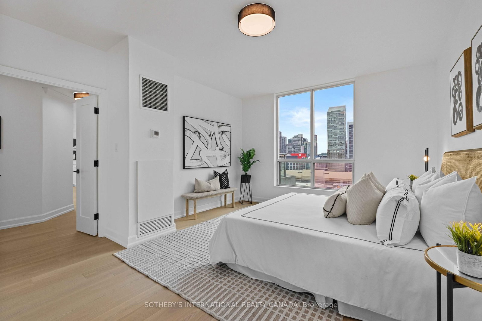 228 Queens Quay W, Unit 2608 - Photo 14