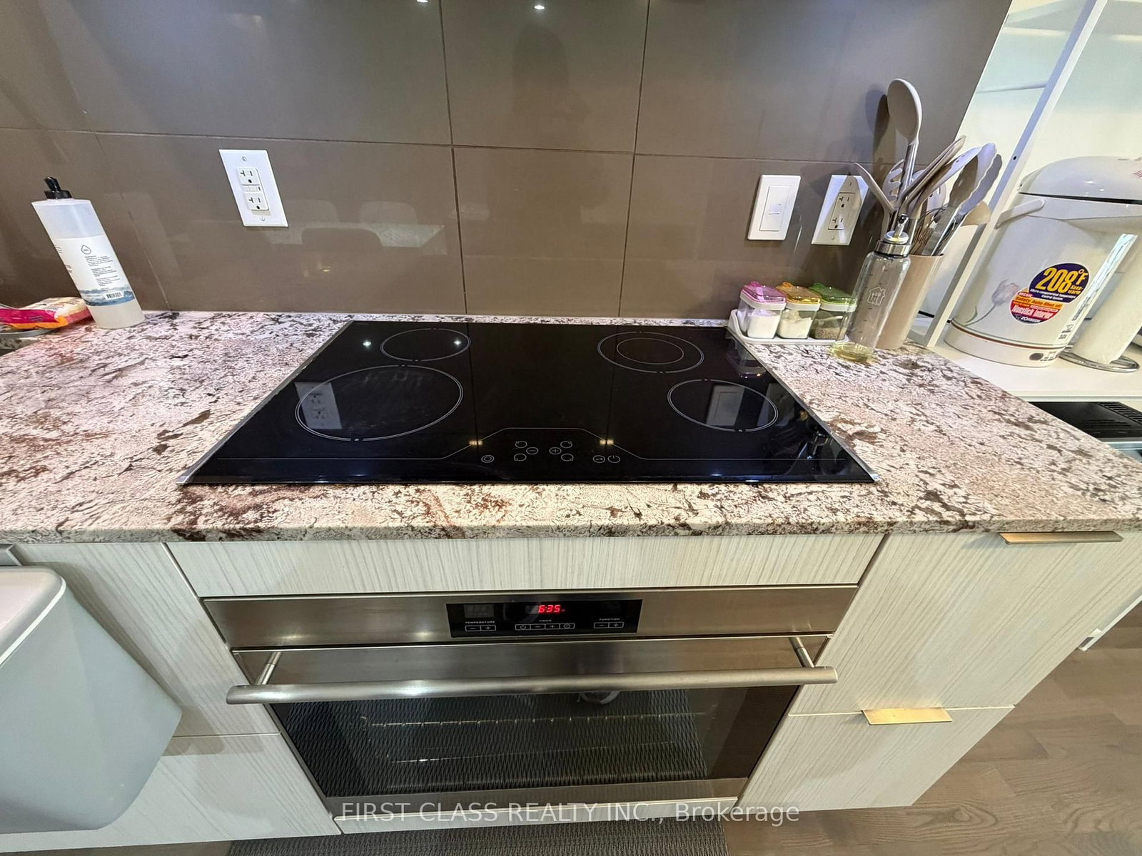 1 Bloor Street, Unit 317 - Photo 12