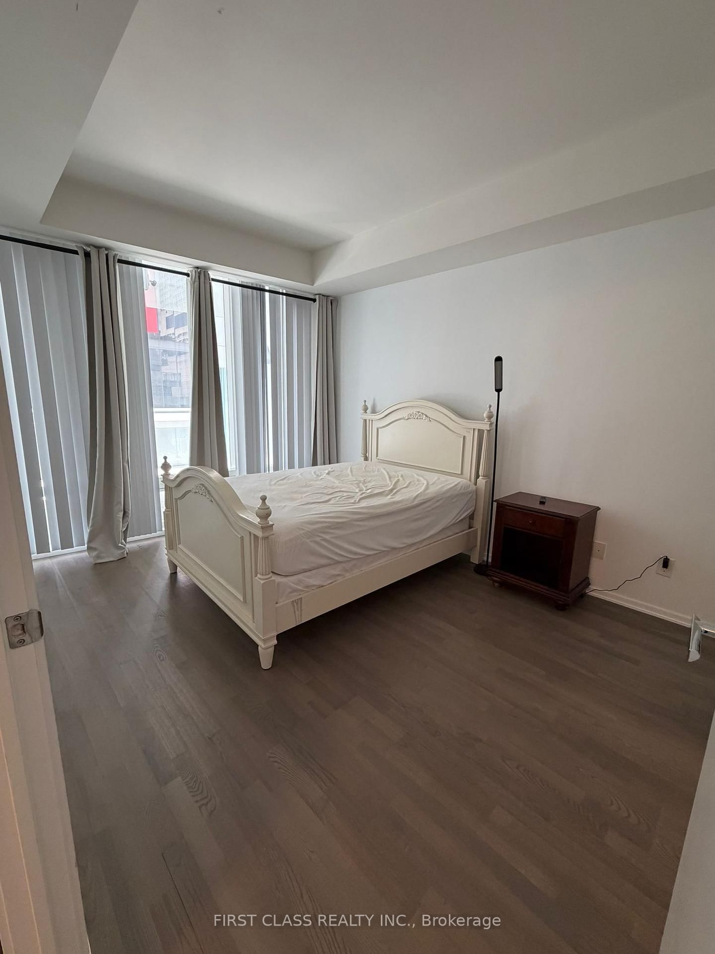 1 Bloor Street, Unit 317 - Photo 33
