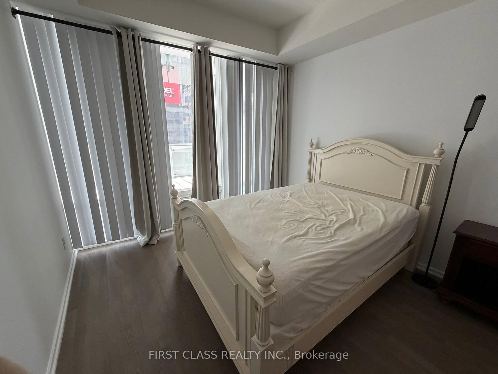 1 Bloor Street, Unit 317 - Photo 35