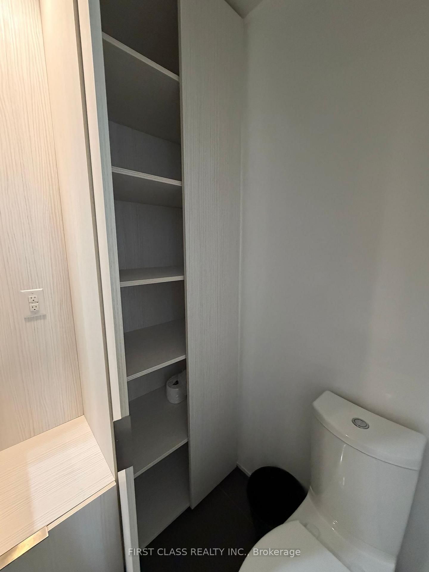 1 Bloor Street, Unit 317 - Photo 39
