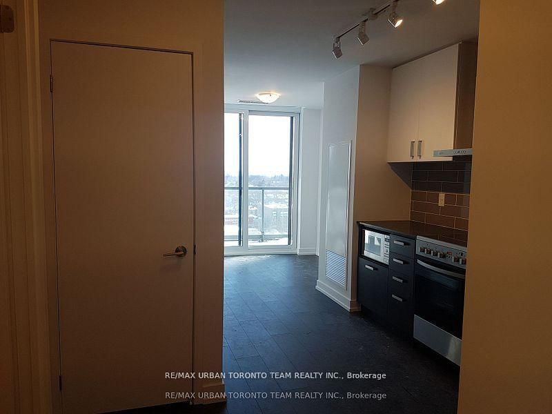 home for lease on 915-125 Redpath Avenue