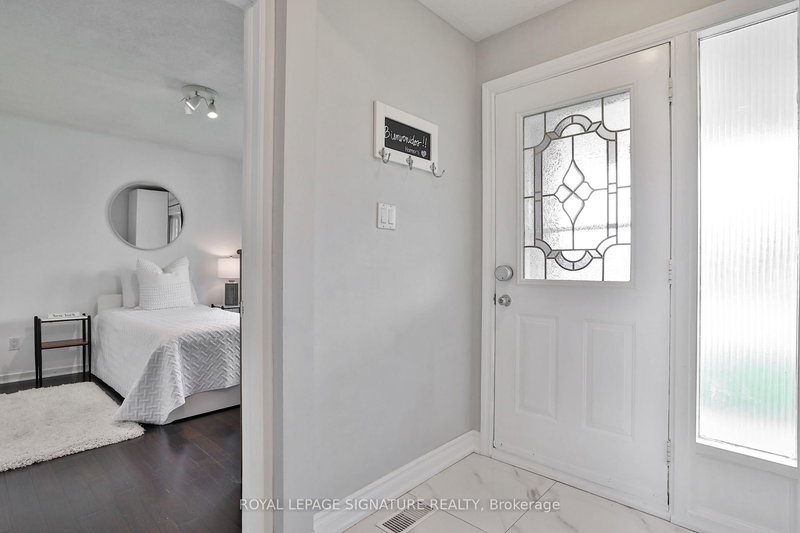 92 Picola Crt, Toronto, M2H 2N4 | Image 3